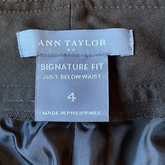 Ann Taylor Brown Tailored 3 Button Blazer Size 6 & Signature Fit Pants in size 4 - Picture 12 of 13